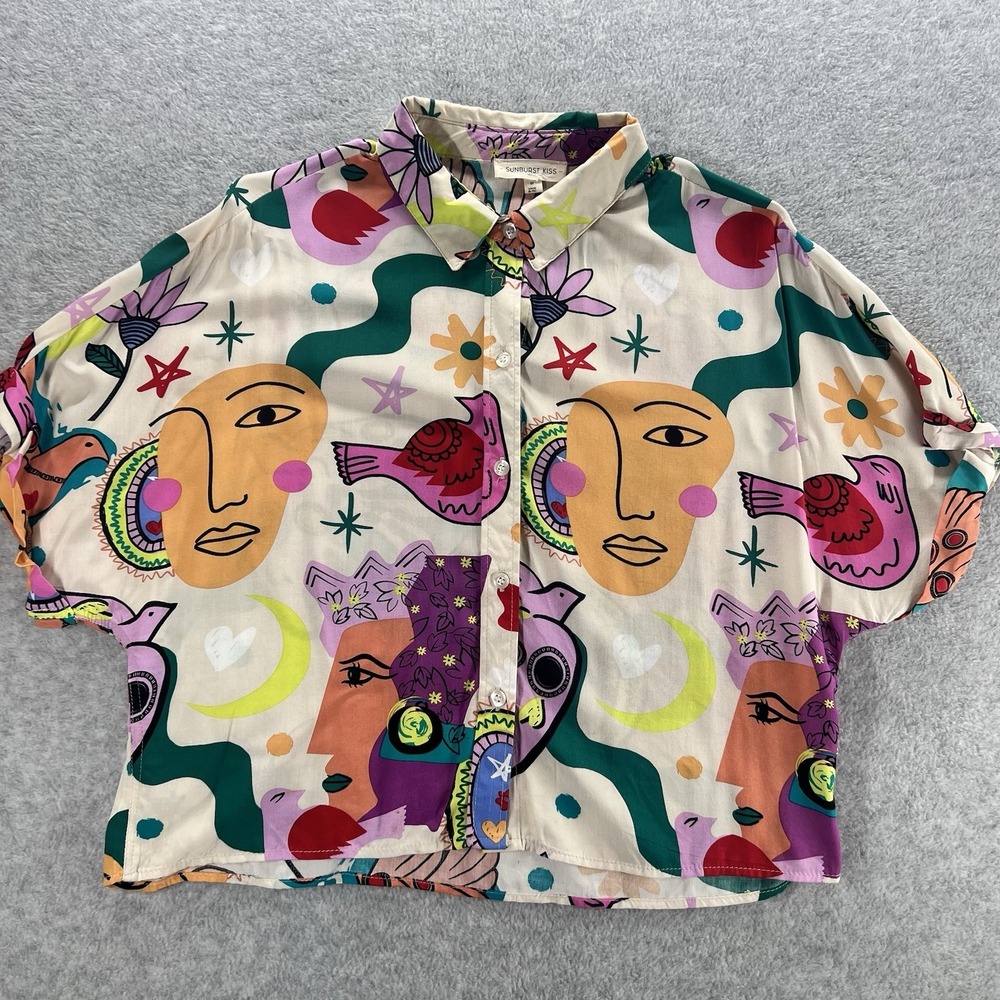 Sunburst Kiss Womens Medium Artsy Graphic Crop Top Coastal Whimsical Button Down